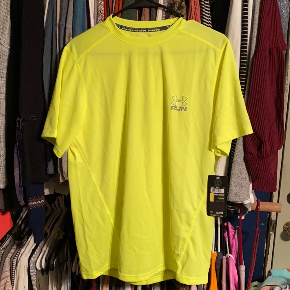Under armour t shirt